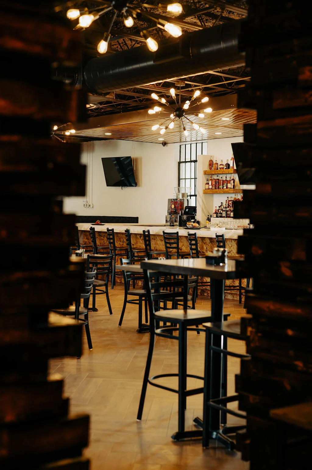 Downtown Eats Inside