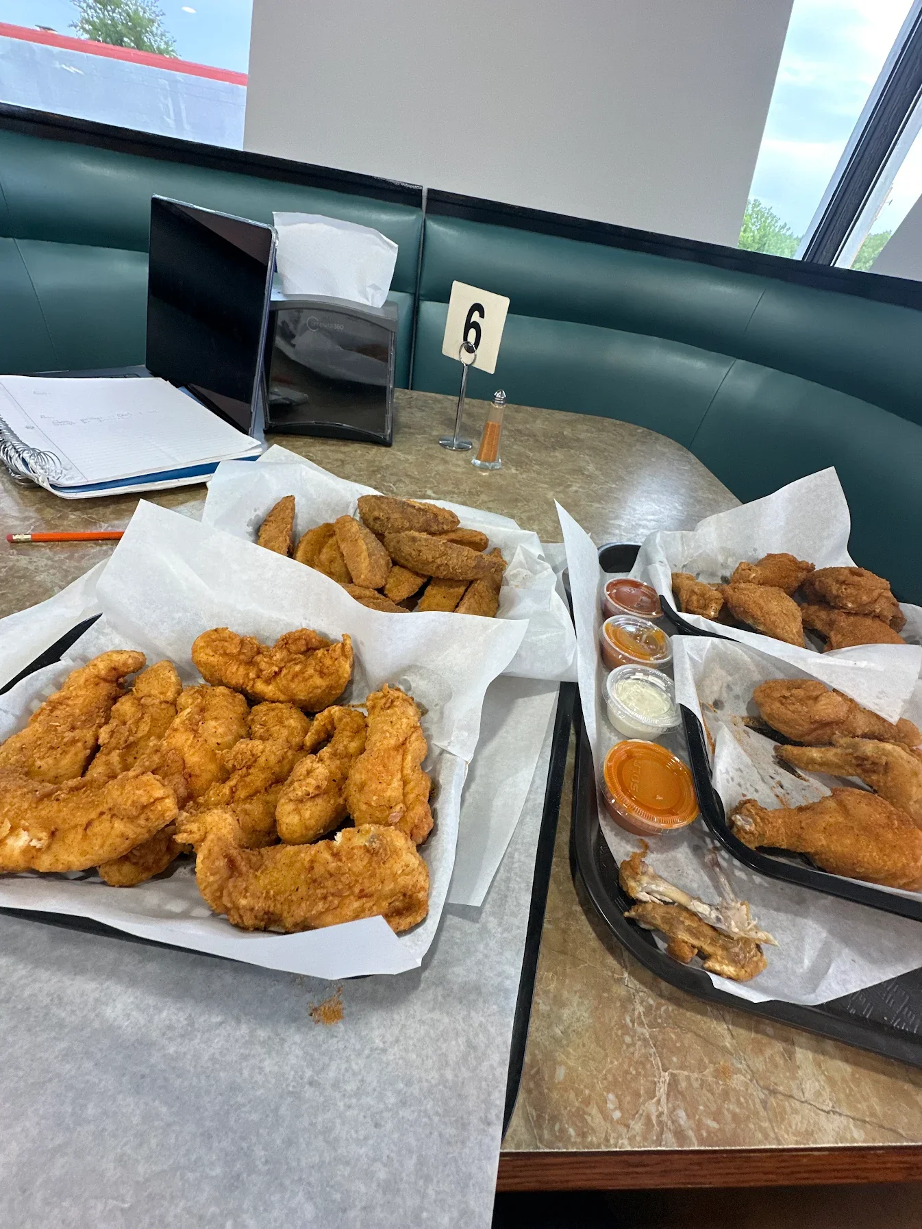 Mr Chicken Mix Fried Chicken and Chicken Tender special