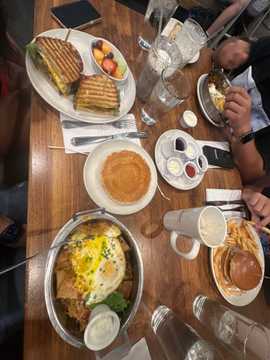 Photo from Aracely V.'s review