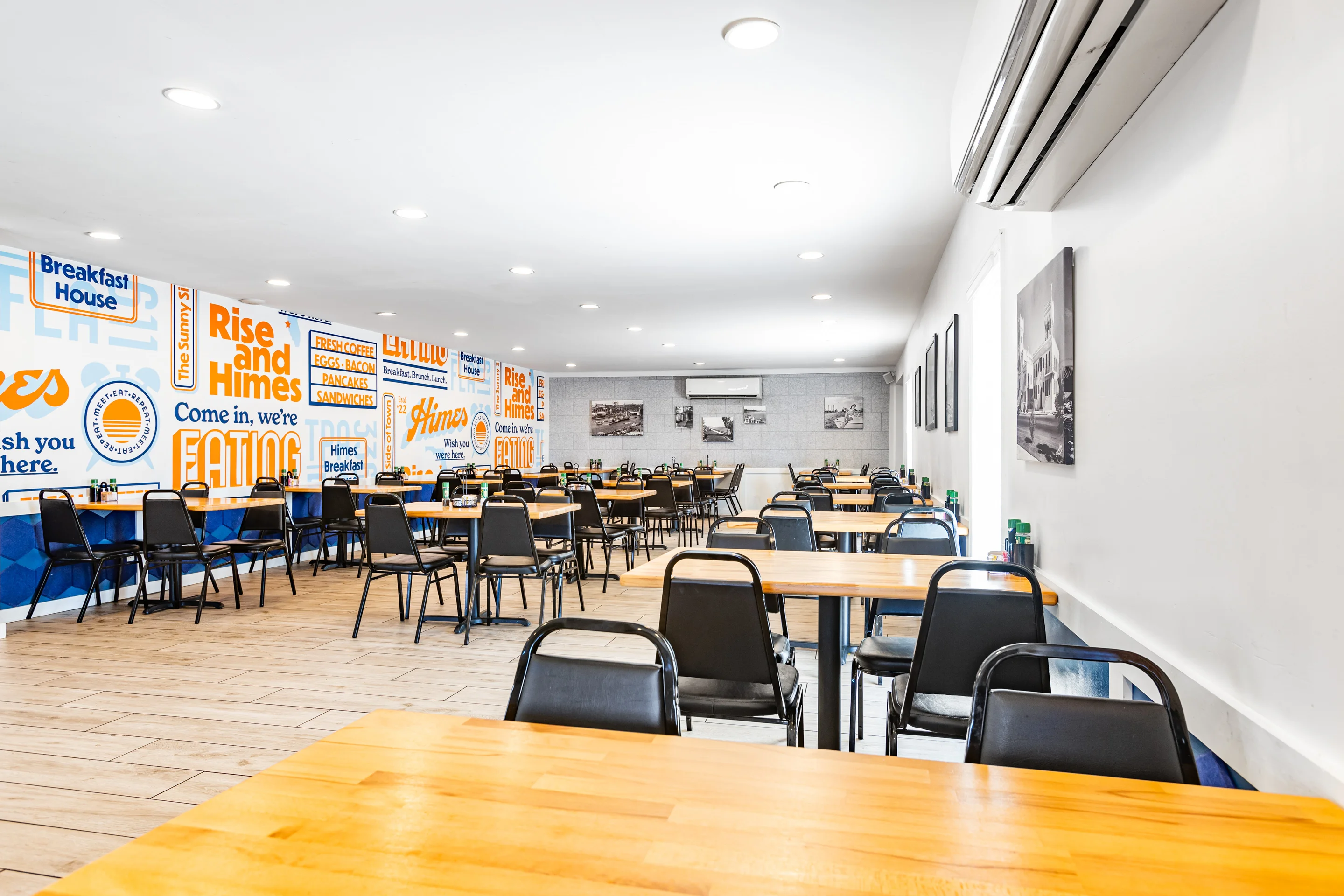 himes breakfast house inside
