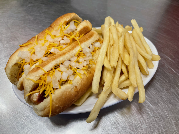 Cheddar Chili Dog Special | G&L Chili Dogs