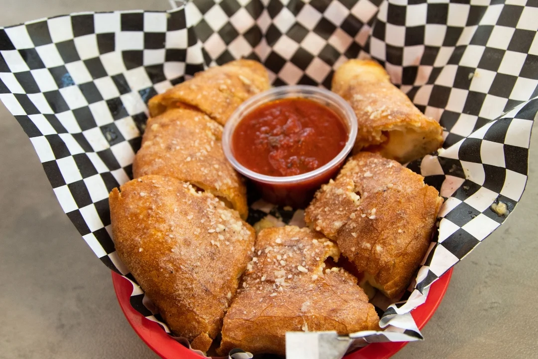 PIZZA ROLL