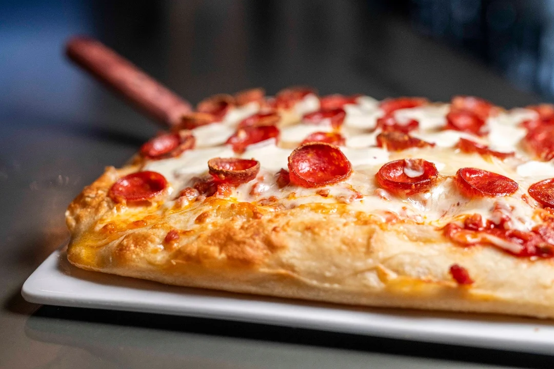 1 Topping Pizza