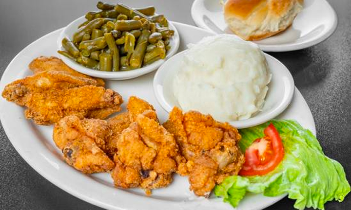 Jackie's Restaurant 1241 N.Laburnum Ave.
