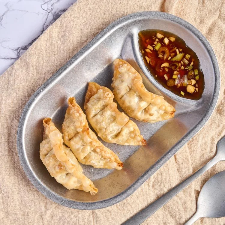 S1. MANDU (FRIED DUMPLING 4PCS)