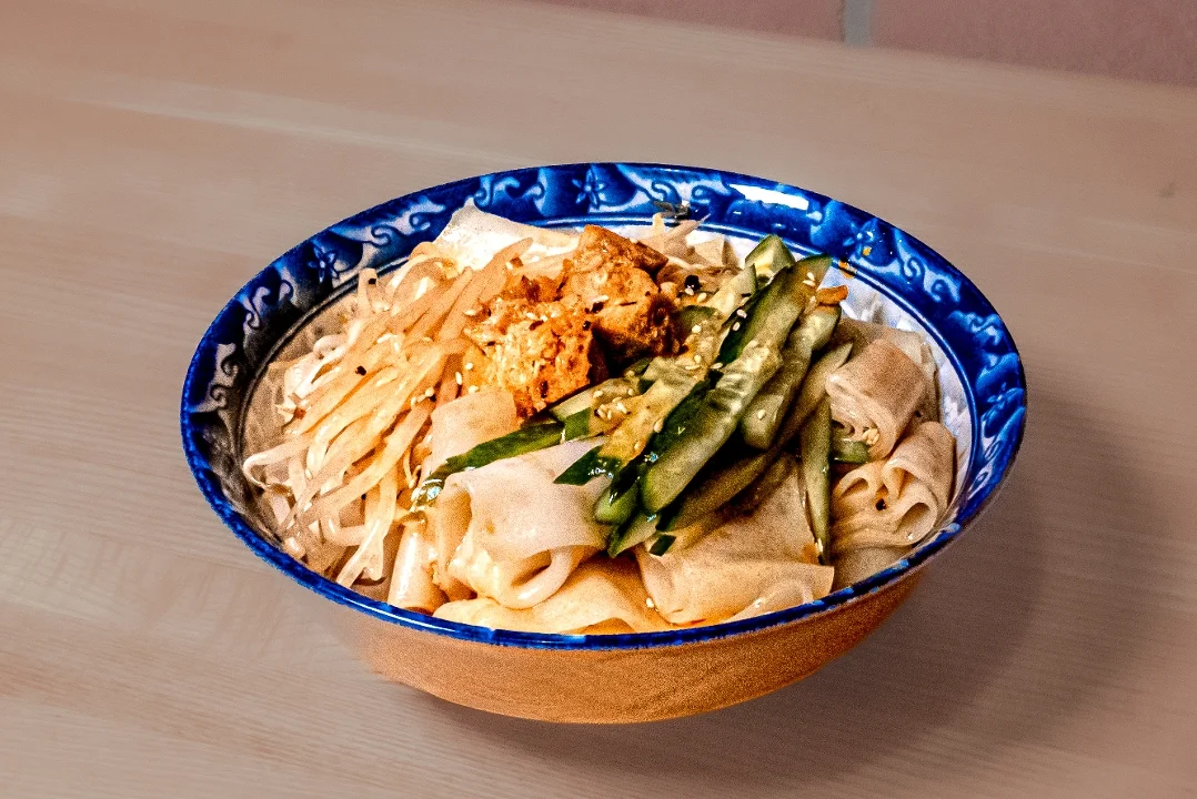 S6 Liang-Pi In Chili Sauce红油凉皮(Nut) (Spicy)