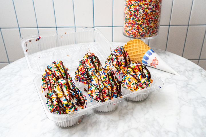 Jersey Freeze - Bell Works Bell Works Holmdel, NJ - 6pk Cupcakes