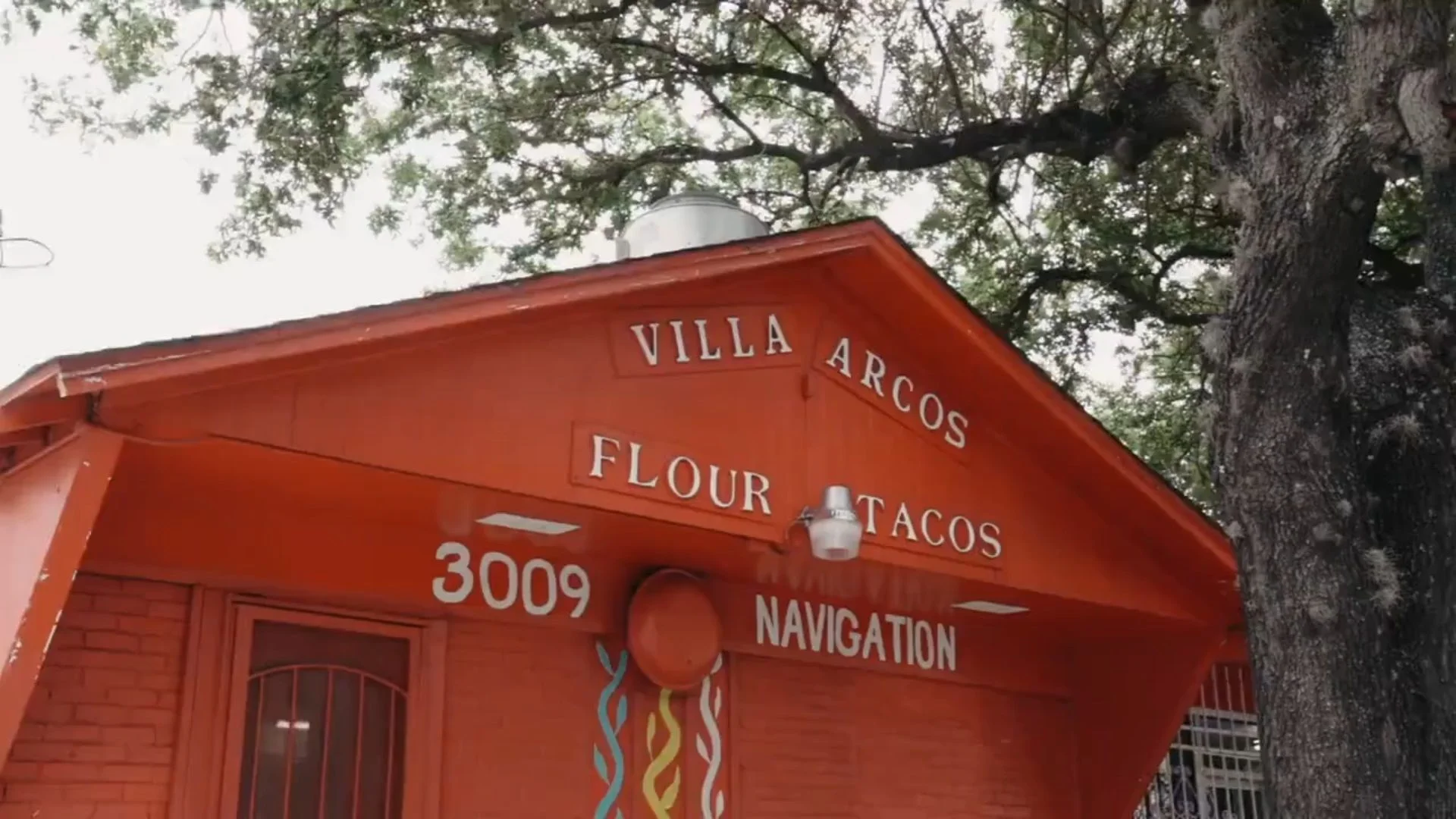 The front of Villa Arcos
