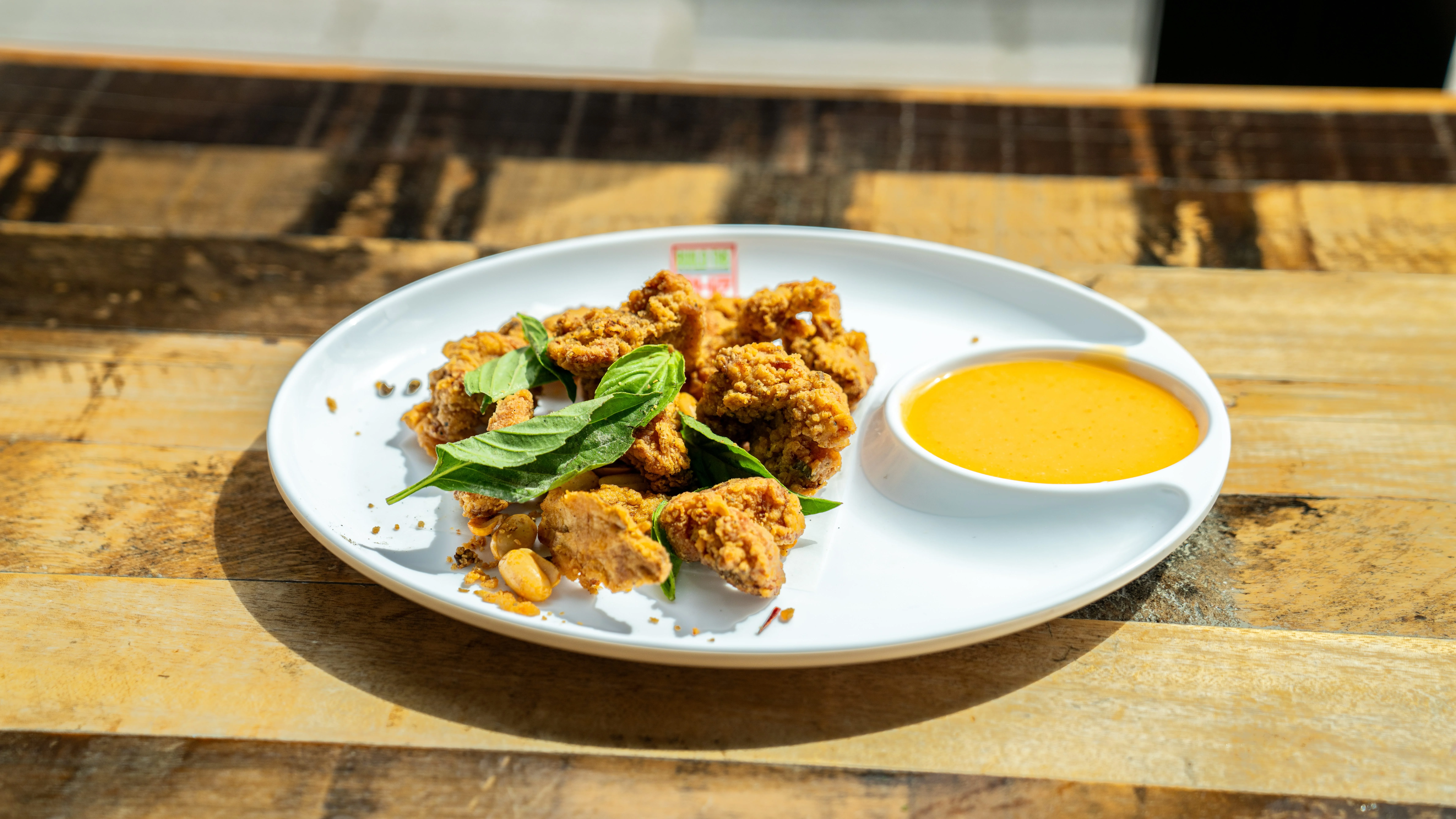 Crispy Thai fried chicken with dipping sauce