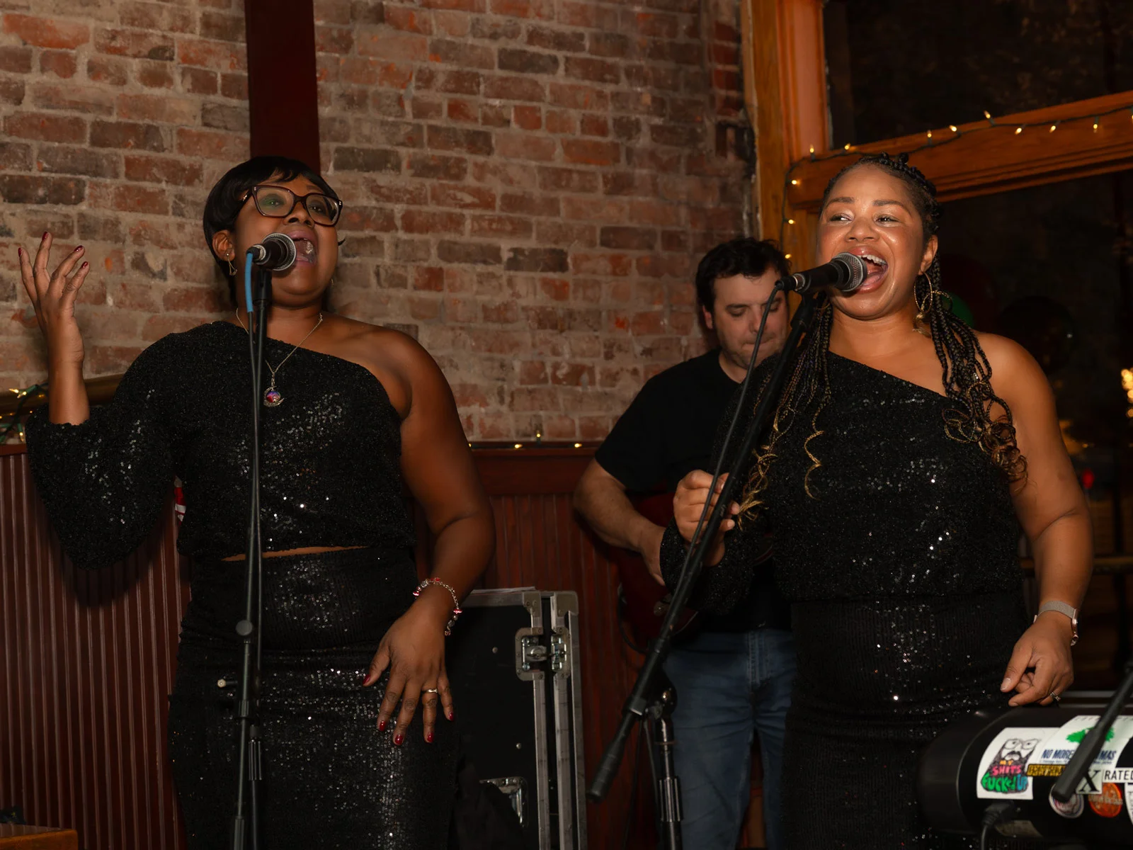 Live music event at Barley's with a vibrant atmosphere.