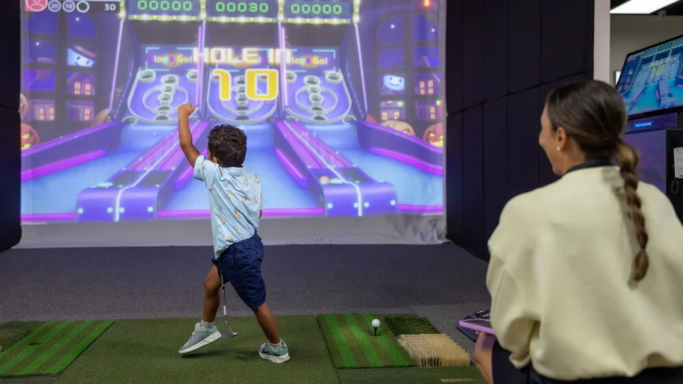 State-of-the-art golf simulation equipment at Fairway Club.