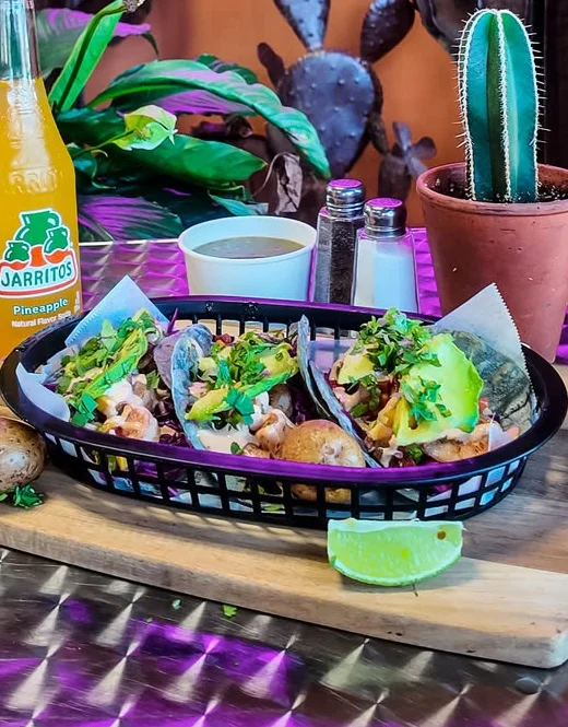 Delicious street tacos with fresh toppings