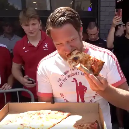 Barstool Pizza Review