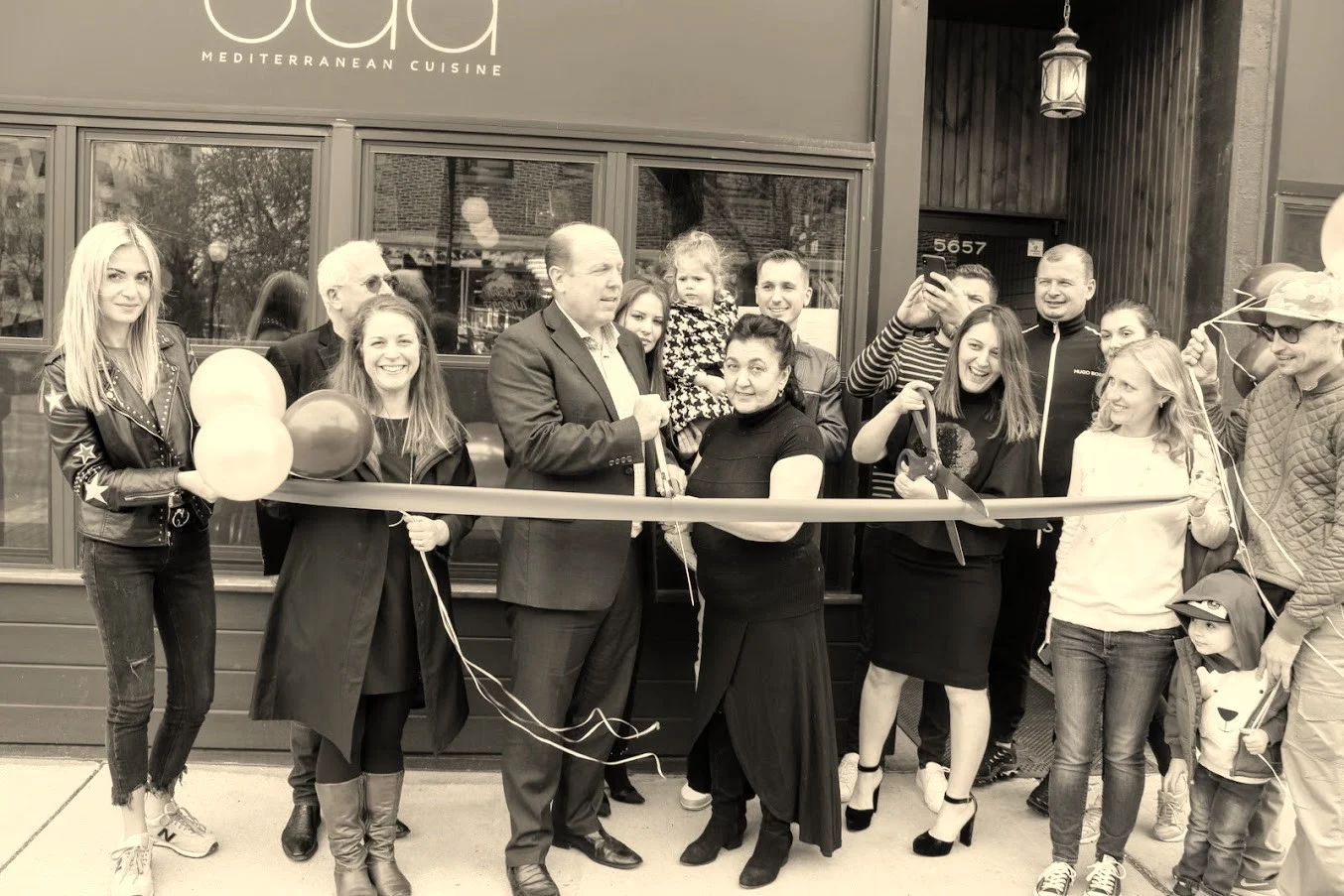 Oda restaurant opening in partnership with Andersonville Chamber  2019