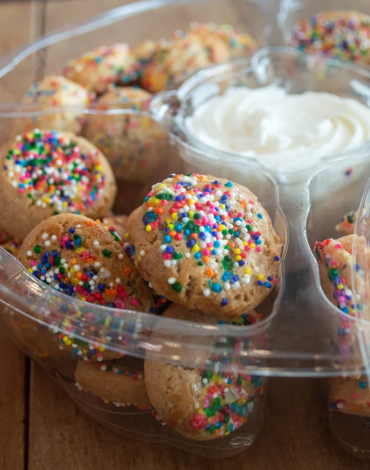 Cookie Button Round Tray