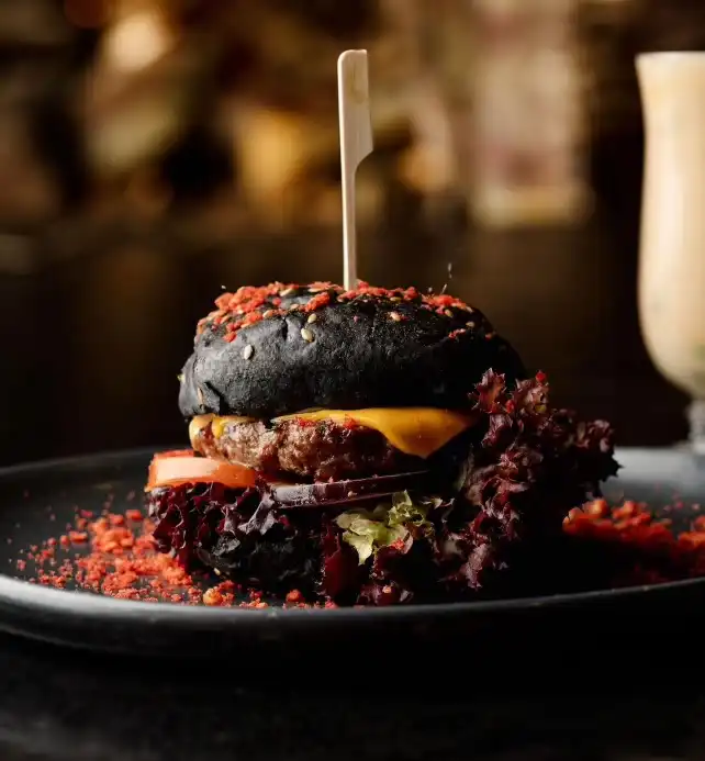 Black bun burger