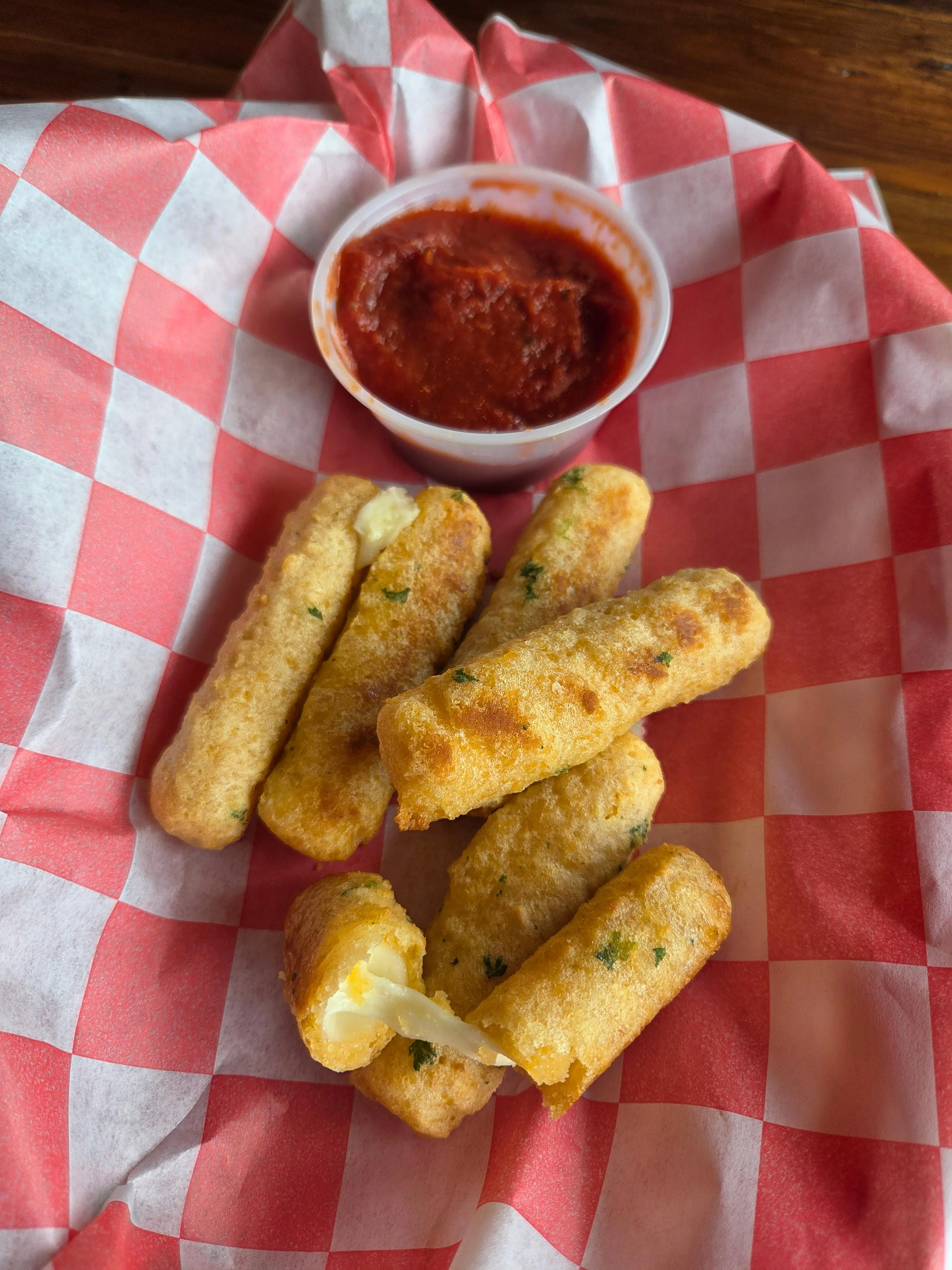 Mozzarella Cheese Sticks (6)