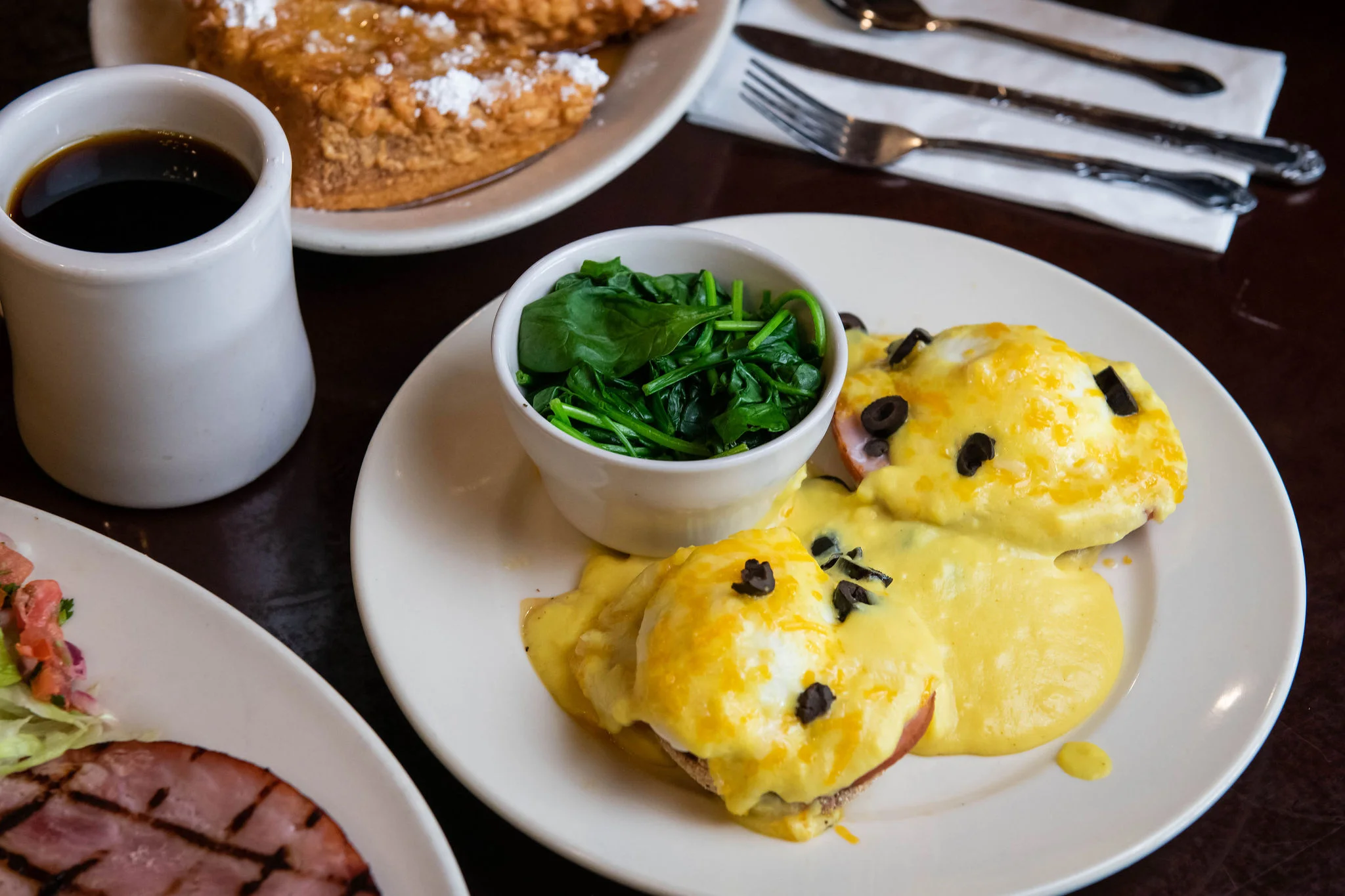 Gourmet Pie and Cafe Eggs benedict breakfast