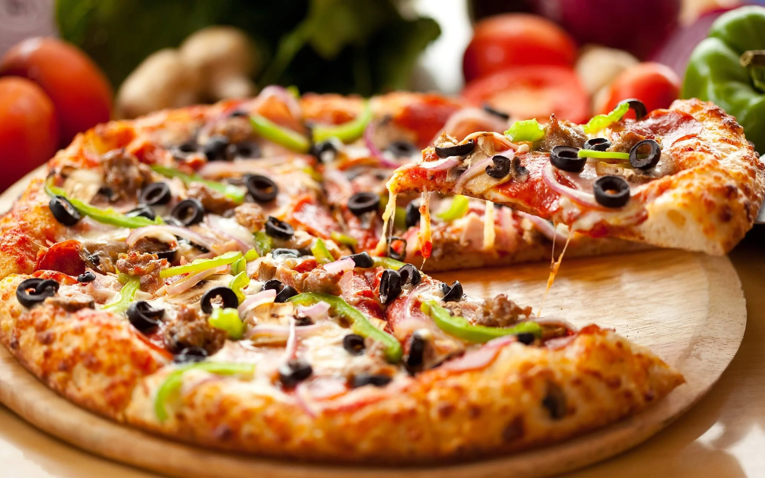Delicious pepperoni pizza with fresh toppings