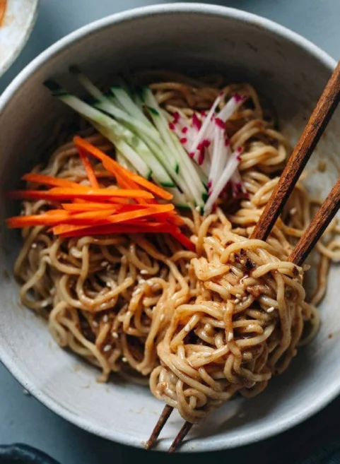 Chilled Chinese sesame noodles with fresh vegetables