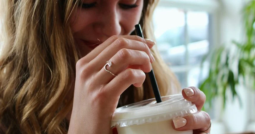 VegOut Lists Glowing Eatery of Echo Park as one of Their Favorite 8 Smoothie Shops Nationwide