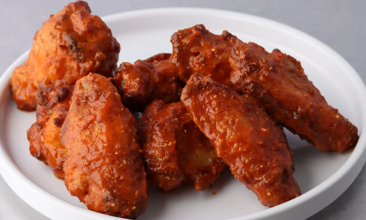 Bone-In Wings 16-Piece