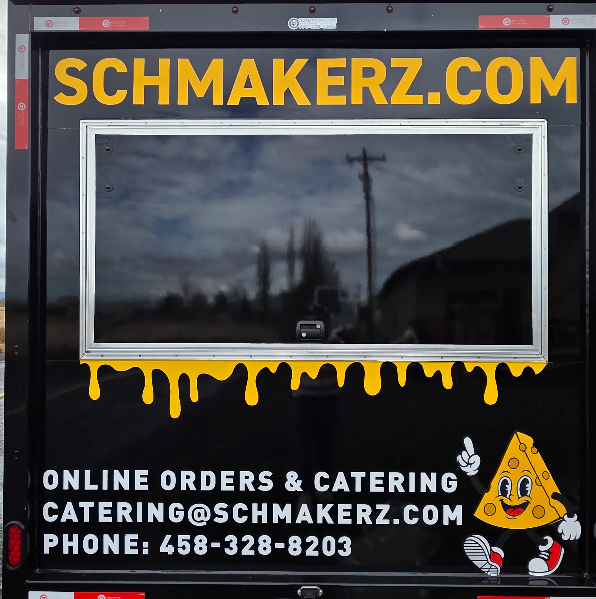Food truck with online ordering and catering information
