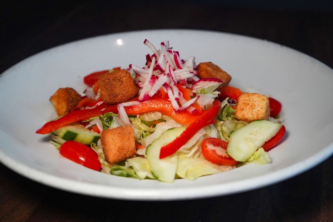Side House Salad at The Smokehouse