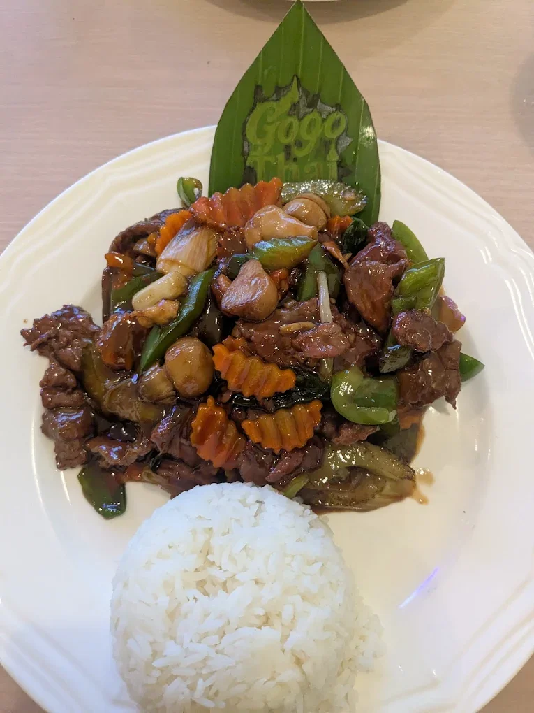 Stir-fried beef with vegetables and rice, a classic Asian dish