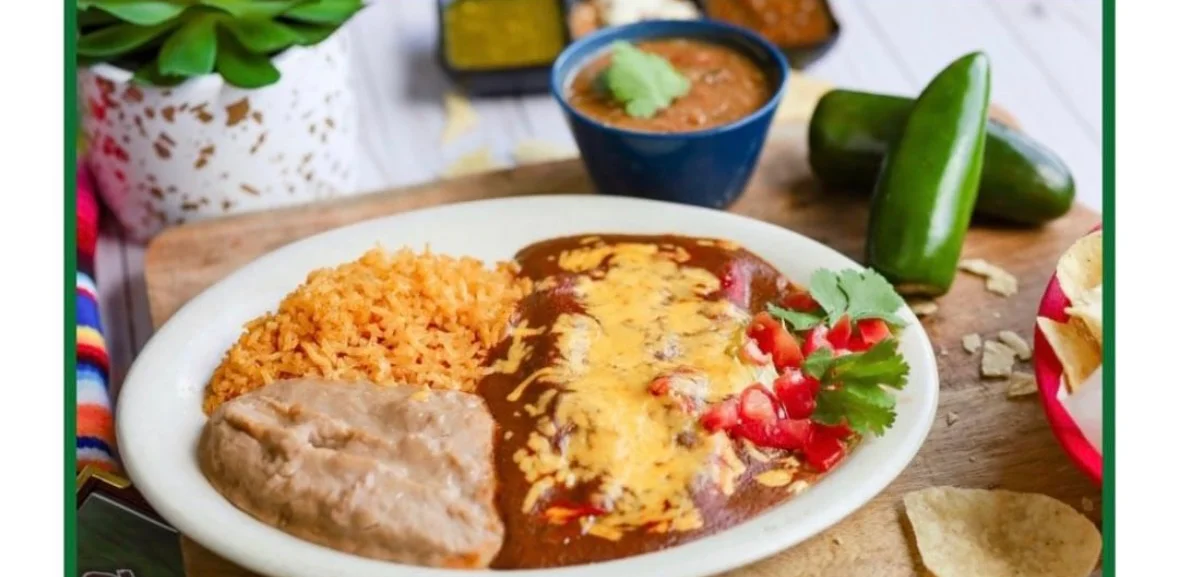 Lupita Plate