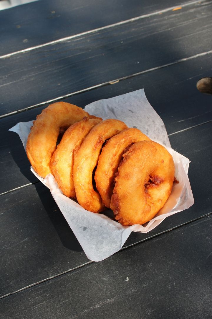 5 Onion Rings at Melvin’s BBQ – Mt Pleasant