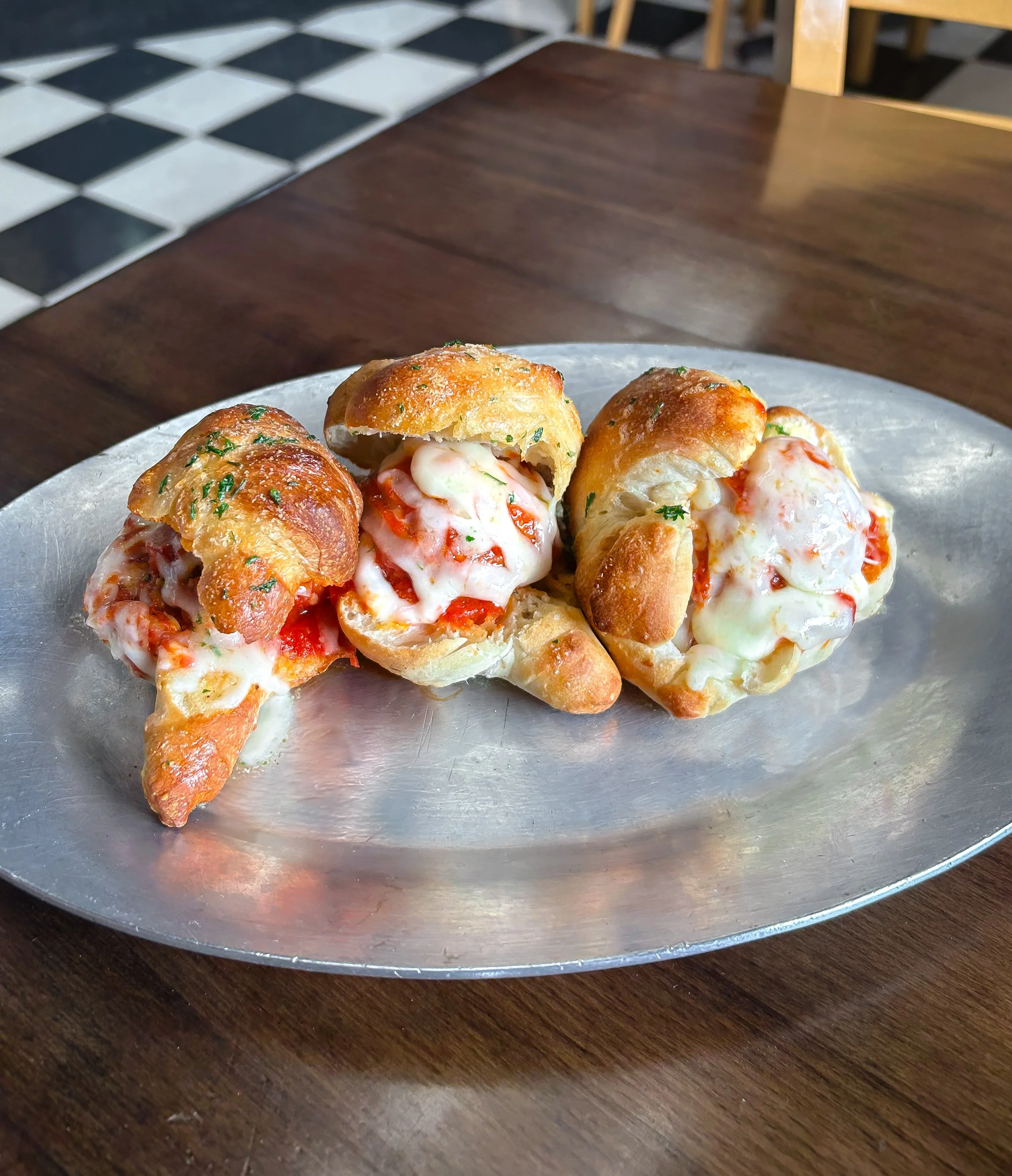Garlic Knots (6)
