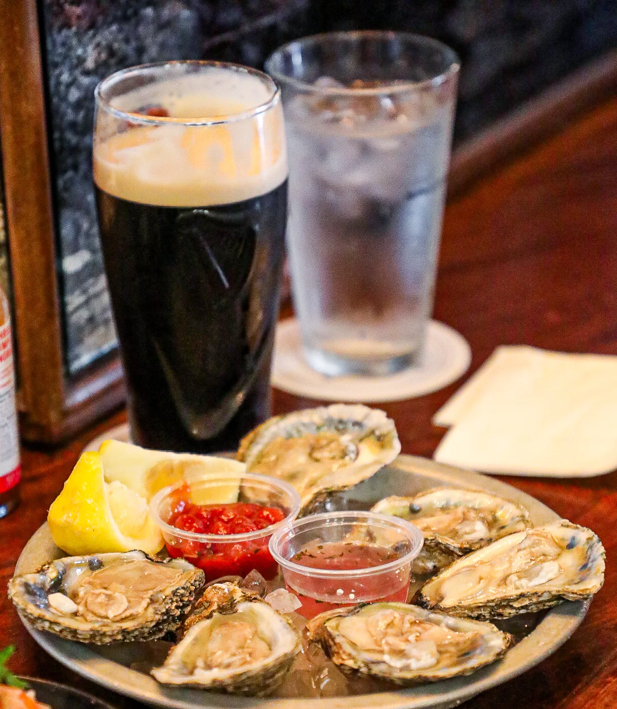 Guinness & Oysters - Putnam's Pub & Cooker