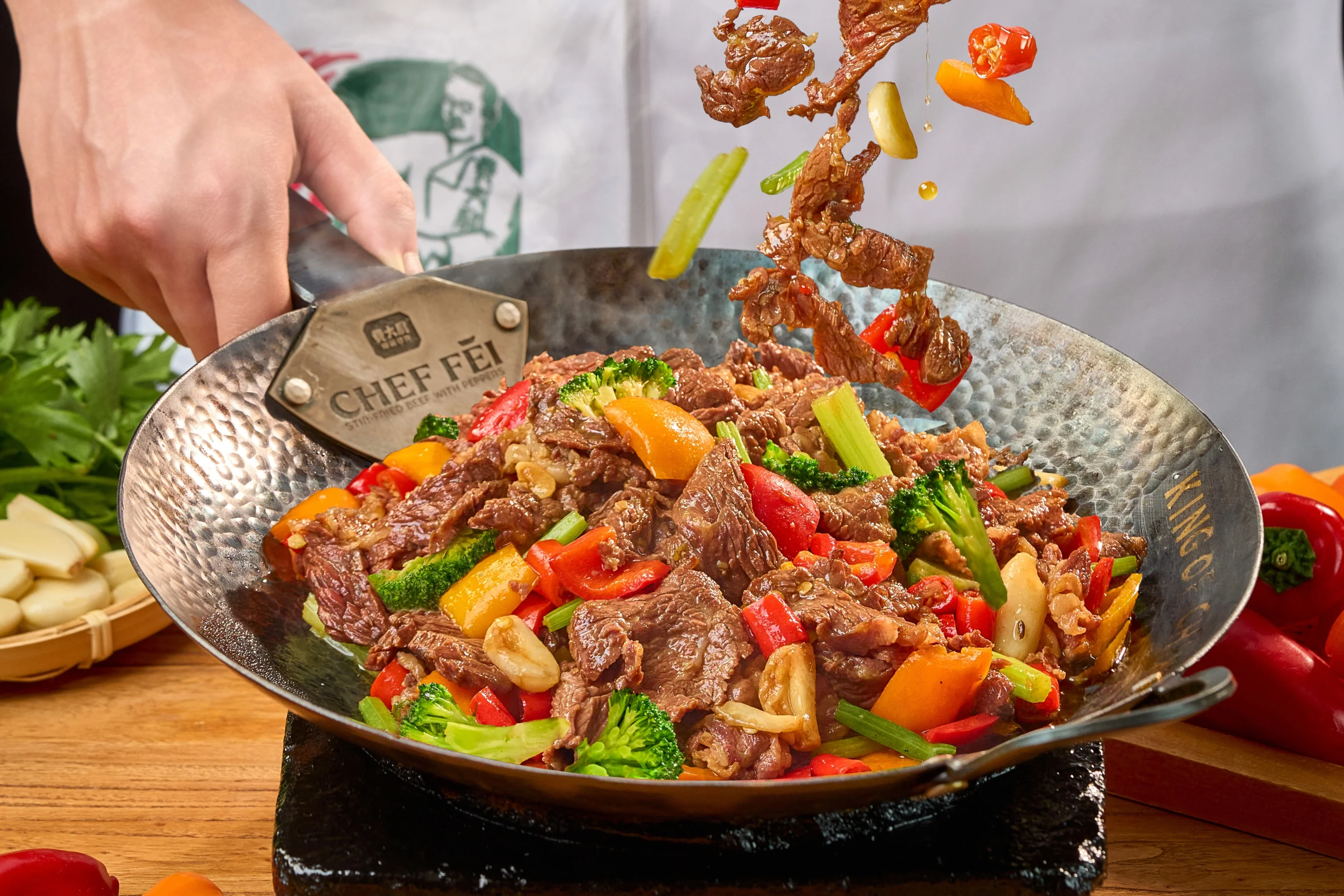 STIR-FRIED BEEF WITH PEPPERS 小炒鲜牛肉