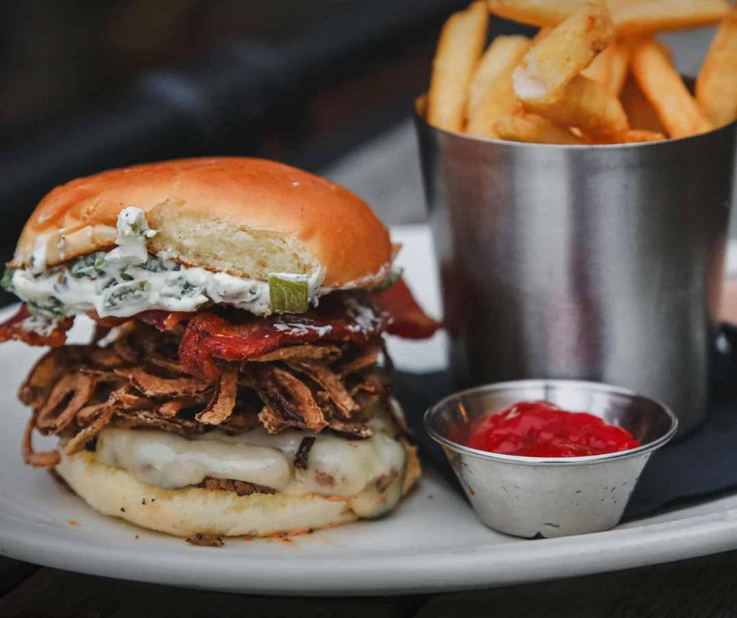 Jalapeño popper burger with crispy onions