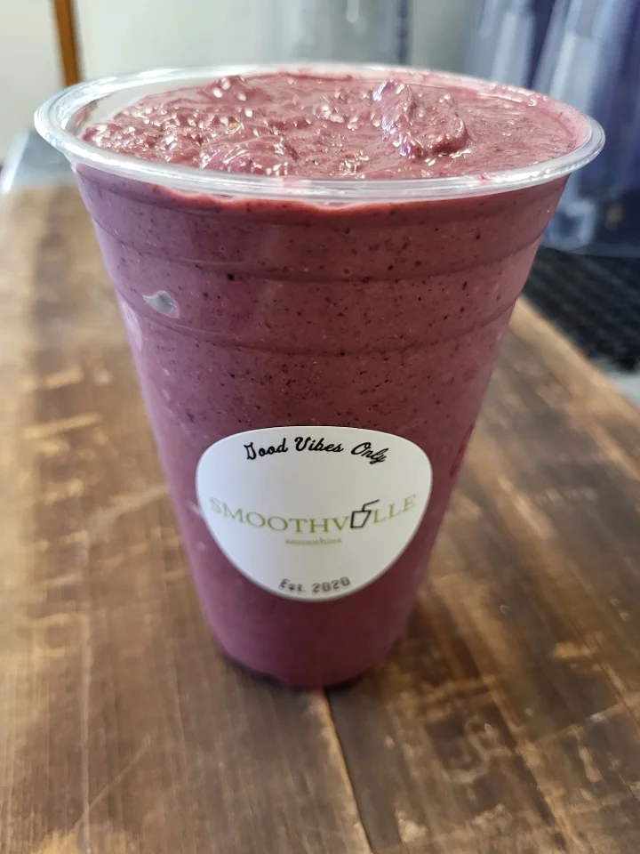 20 oz Chocolate Berry Blast