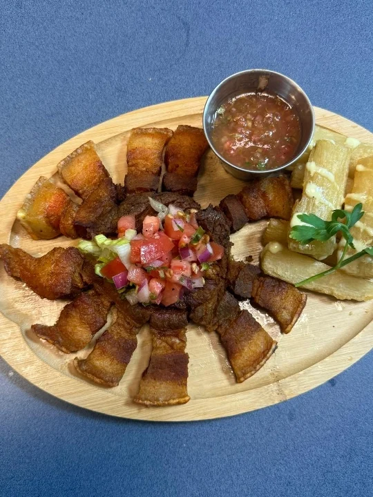 Pork Bites / Chicharrones (Cerdo)