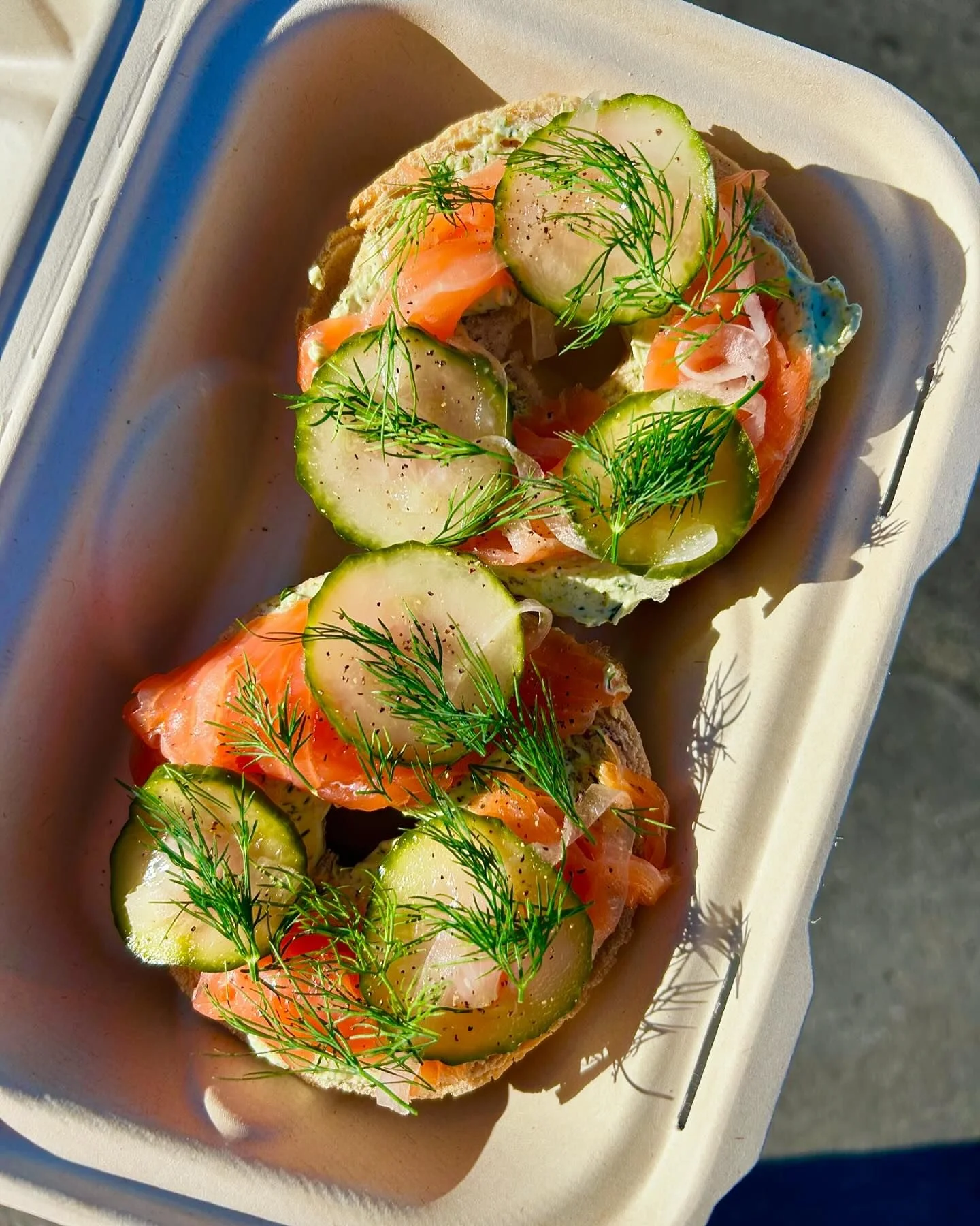 Bagel with smoked salmon and dill