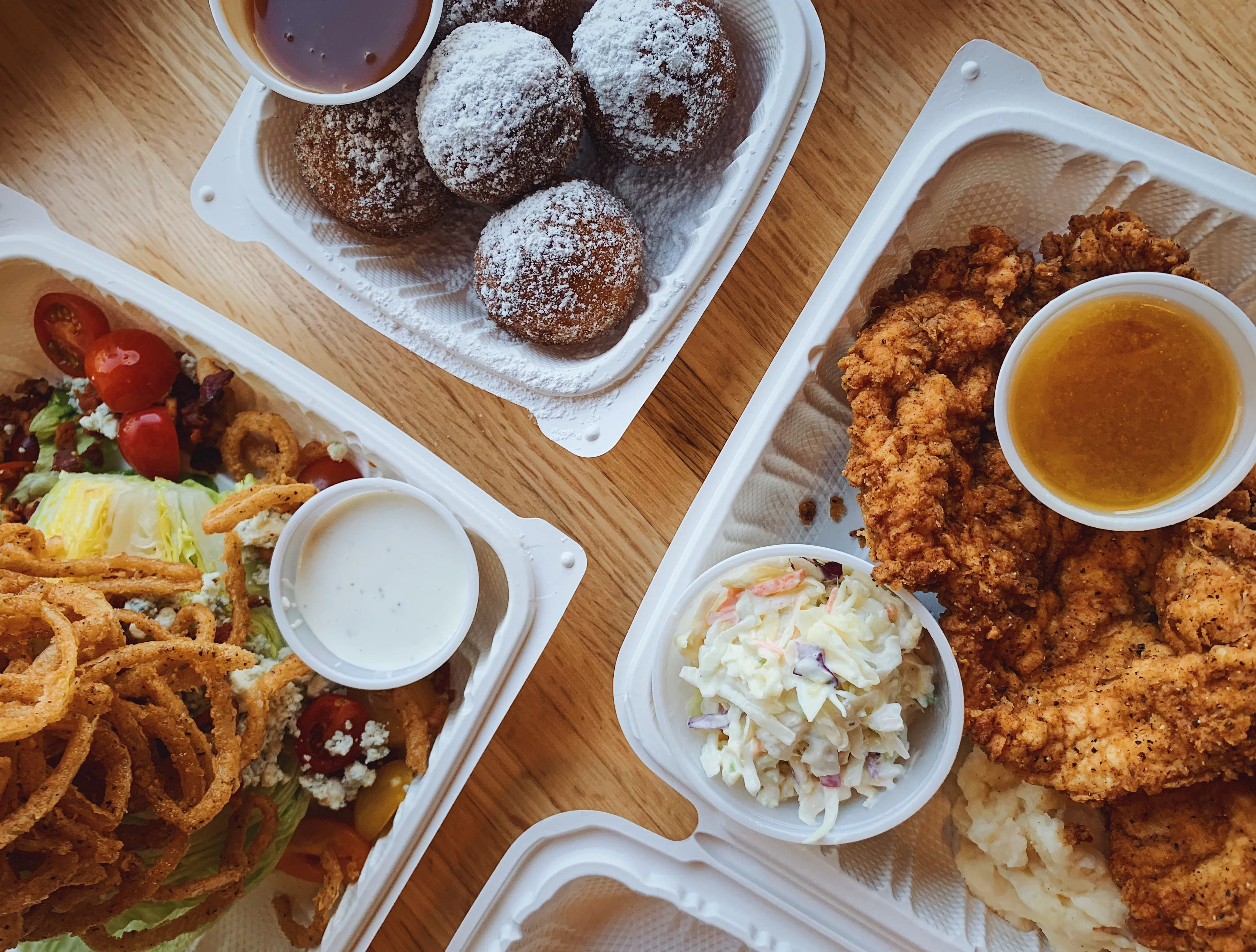 Southern fried chicken with coleslaw and onion rings