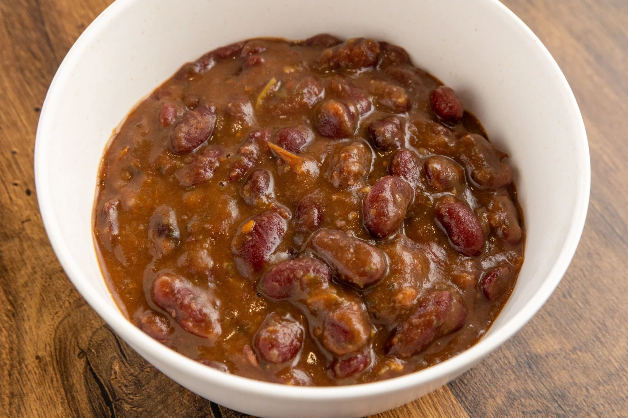 Hearty bowl of chili con carne with kidney beans