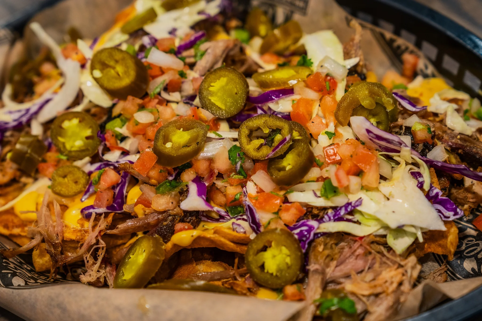Loaded nachos with pulled pork and toppings