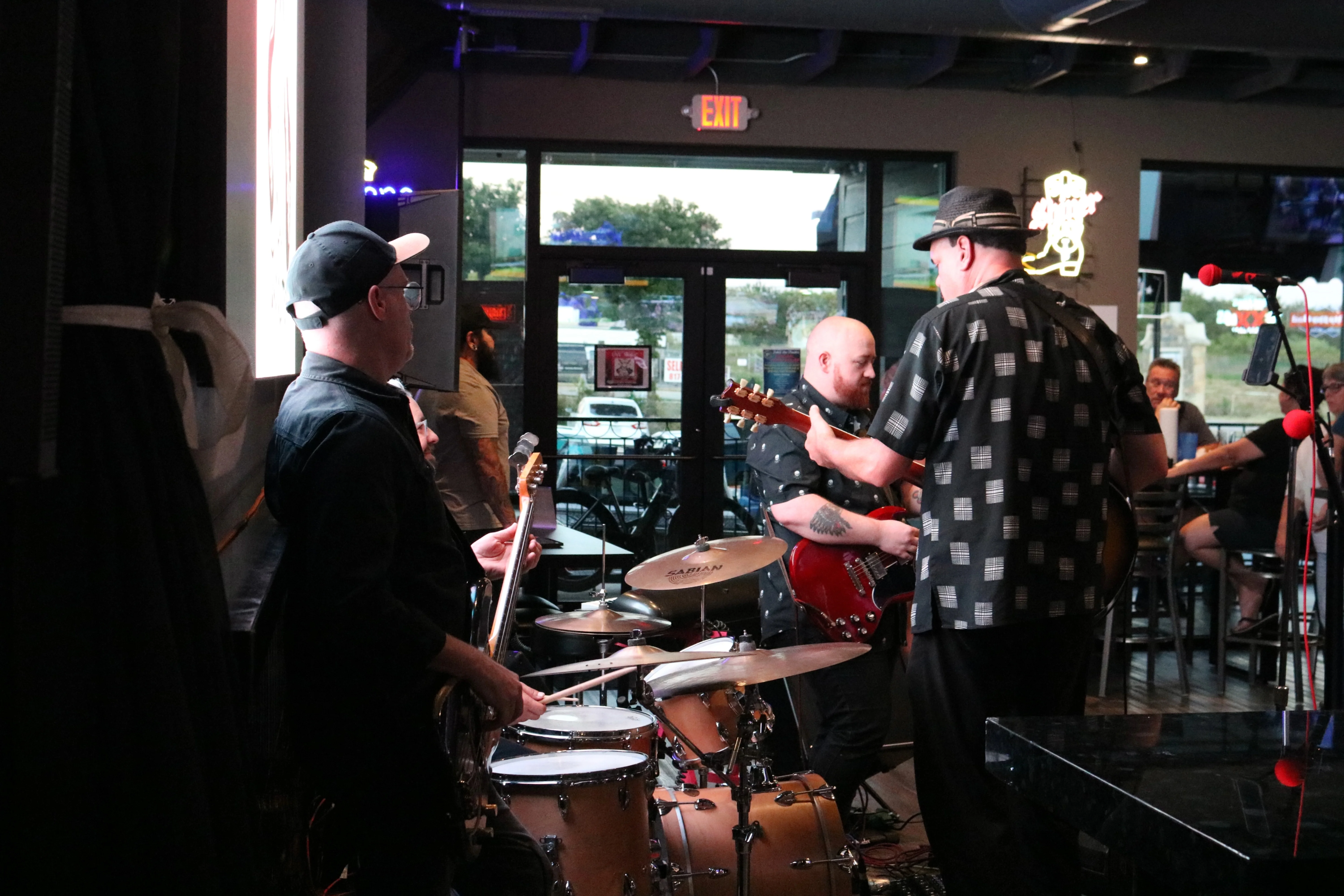 Live band performing in a vibrant restaurant setting