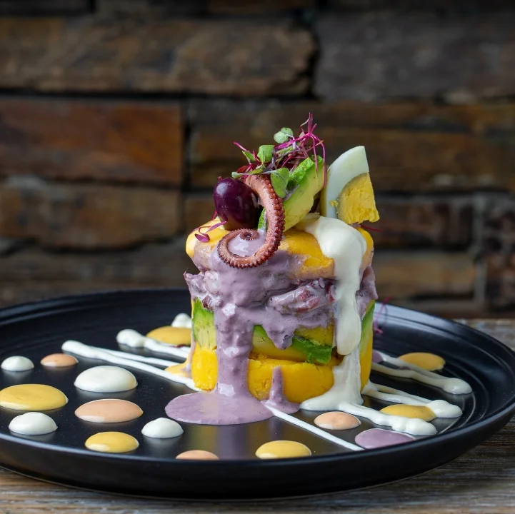 CAUSA PULPO OLIVO