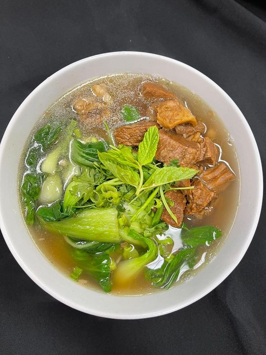 つけ麺 　50粒 Euphorbia schoenlandii おはようございます☀ 毎朝暑すぎる🥵 平日は背脂ニンニラつけ麺