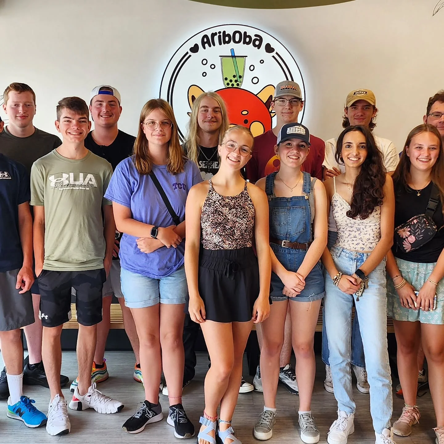 Group of friends at Ariboba bubble tea shop