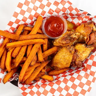 4 Wings & Sweet Potato Fries Combo (DD)