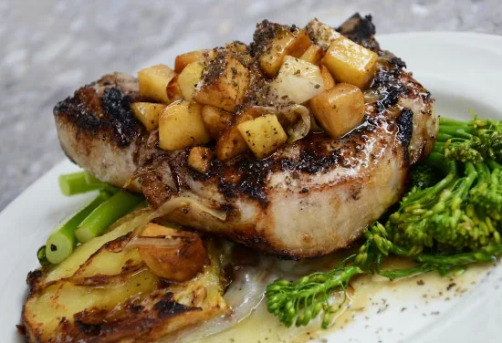 https://www.postandcourier.com/columbia/business/wild-game-restaurant-the-hollow-columbia-sc/article_1ce80f54-638f-11ee-ad75-1376f91fb06d.html