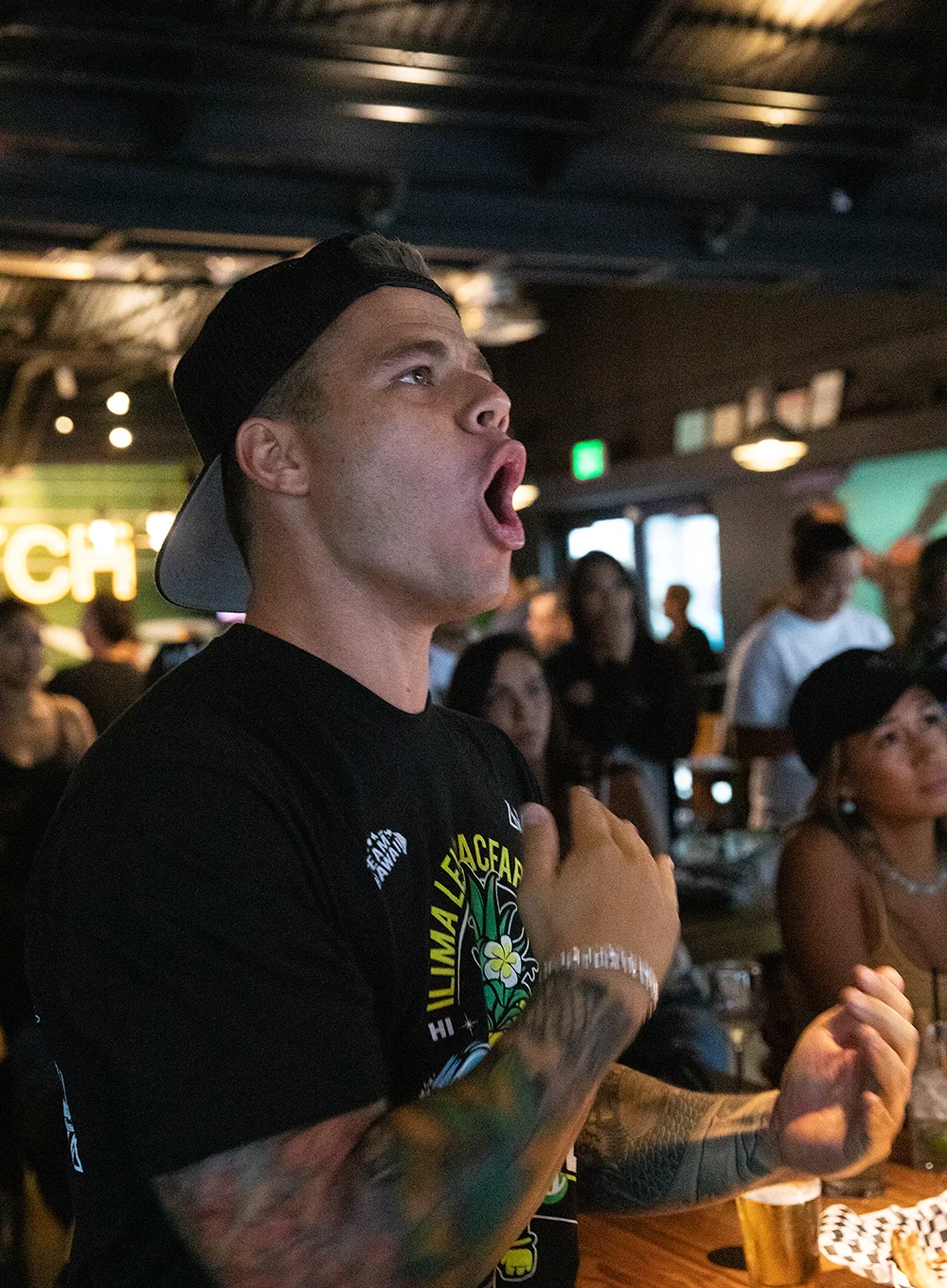 MMA Fight Viewing PITCH SPORTS BAR