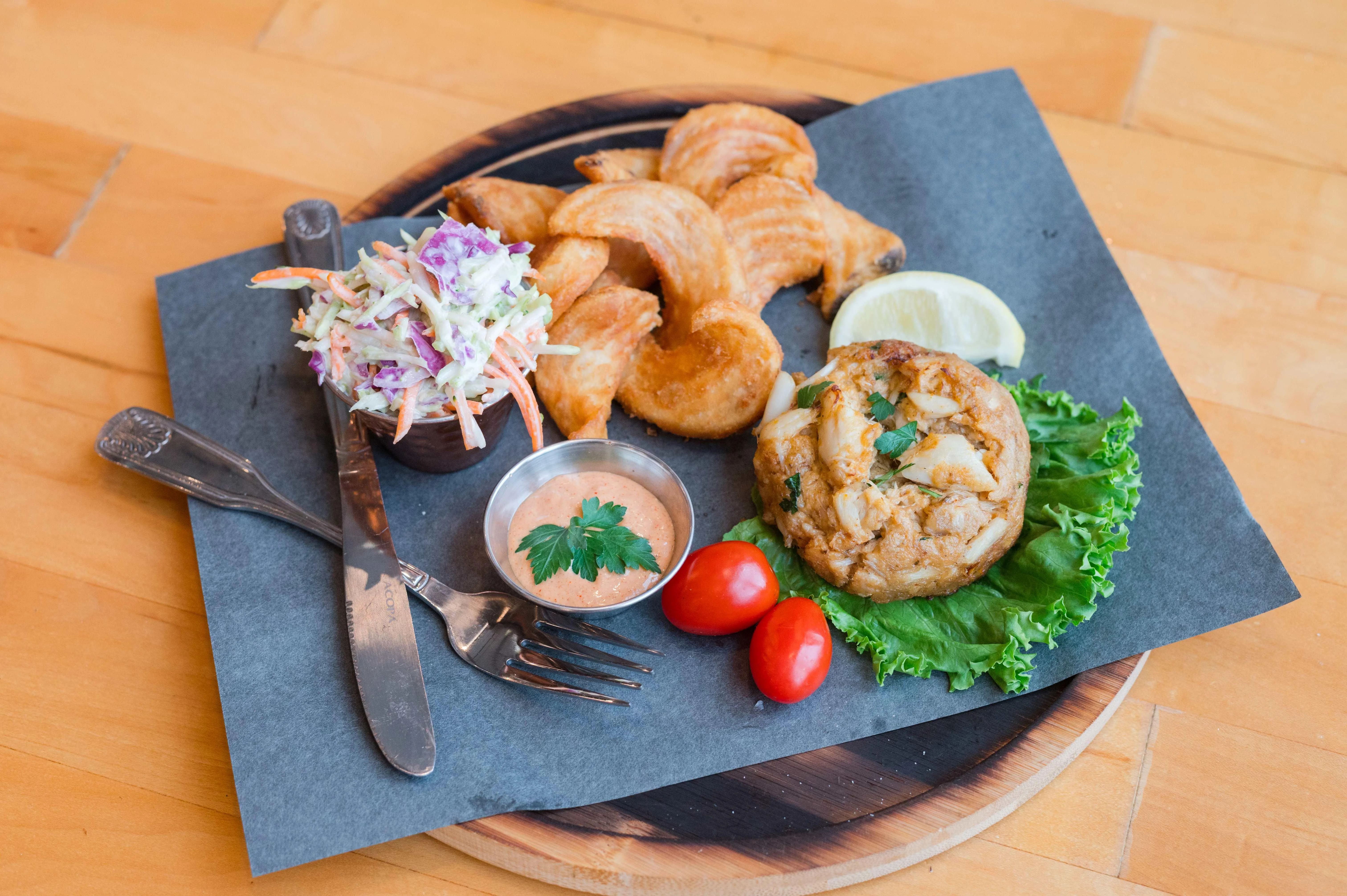 6oz Lump Crab Cake Platter
