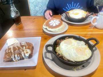 Photo from arianne j.'s review